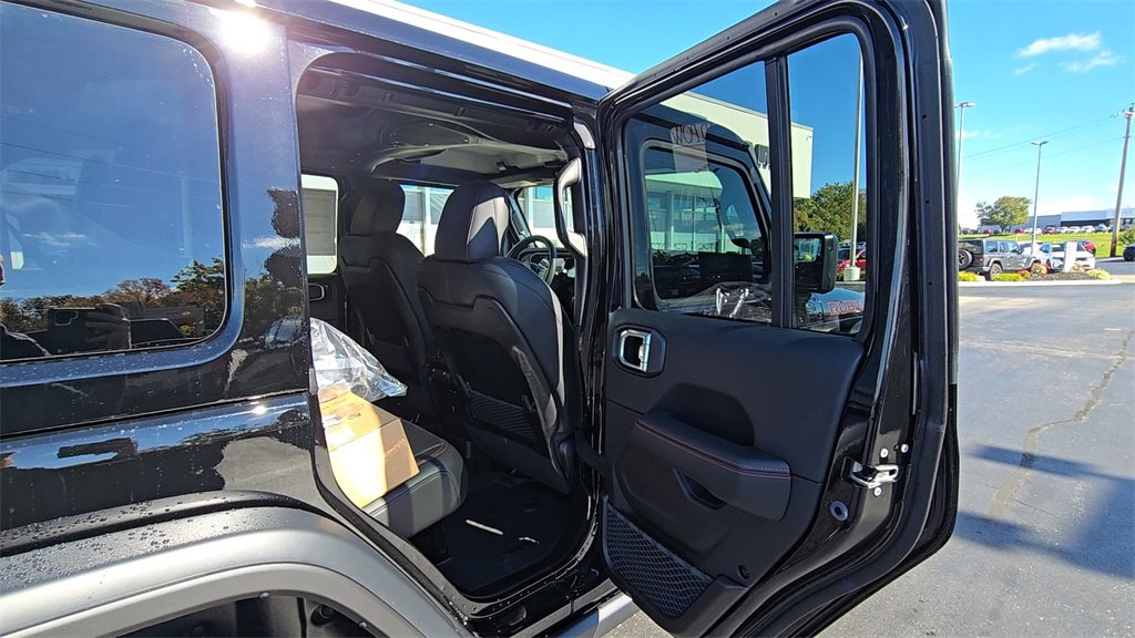 New 2026 Jeep Wrangler Unlimited Rubicon image 18