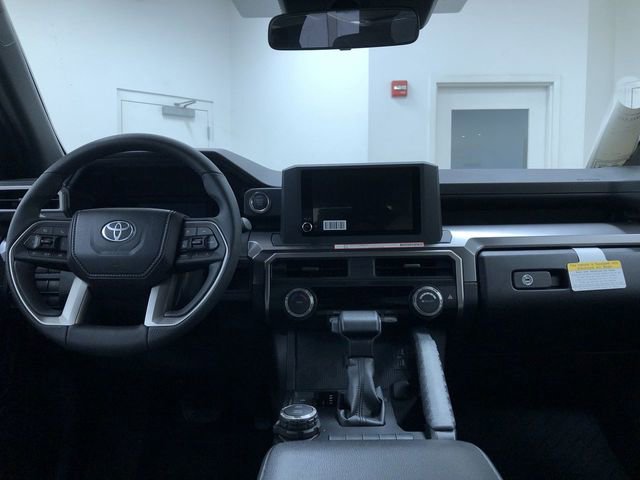 New 2025 Toyota 4Runner SR5 image 9