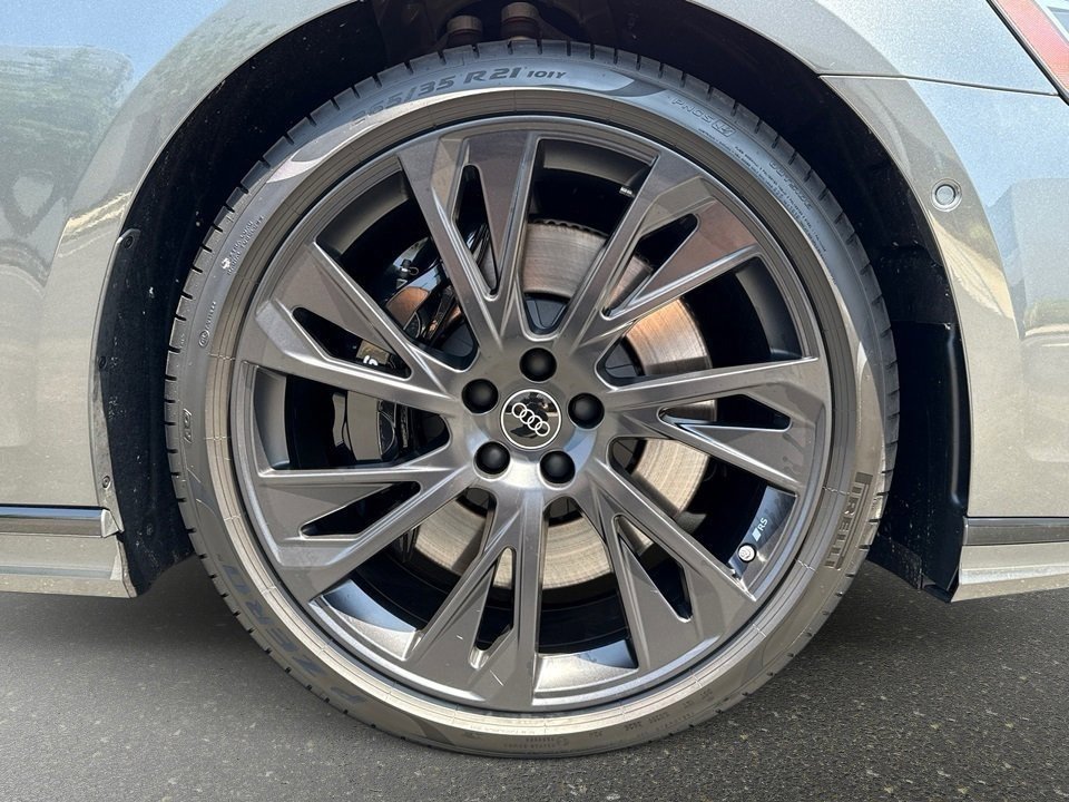 New 2025 Audi S8 image 8