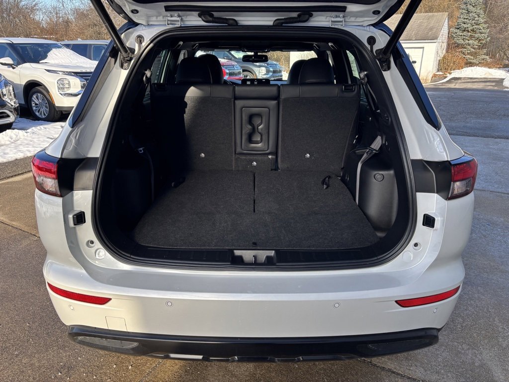 Used 2023 Mitsubishi Outlander SEL Black Edition image 35