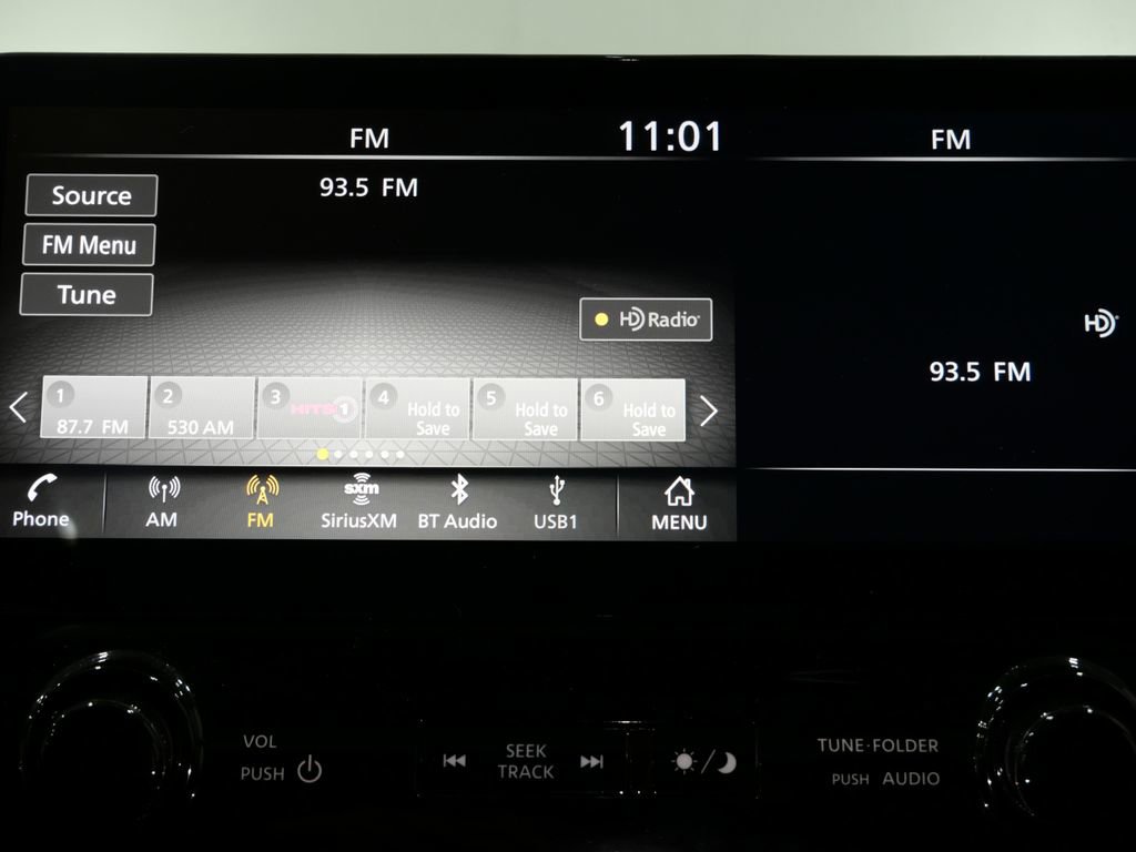 Used 2024 Nissan Armada SL w/ Captain's Chairs Package image 17