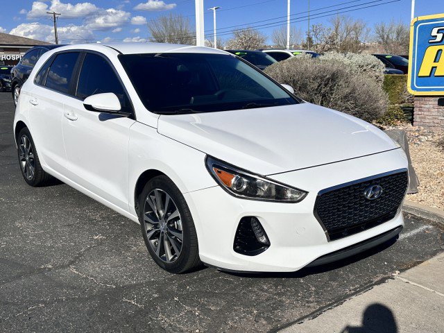 Used 2018 Hyundai Elantra GT FWD image 1