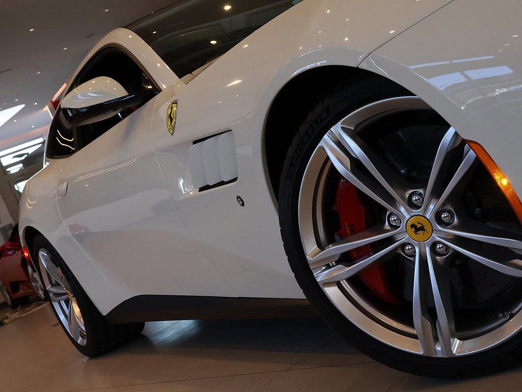 Certified 2018 Ferrari GTC4Lusso image 13