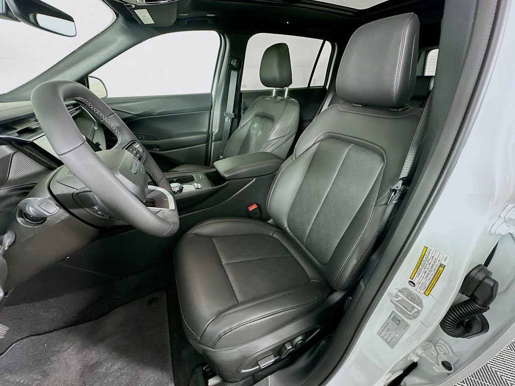 New 2026 Jeep Cherokee Overland image 28