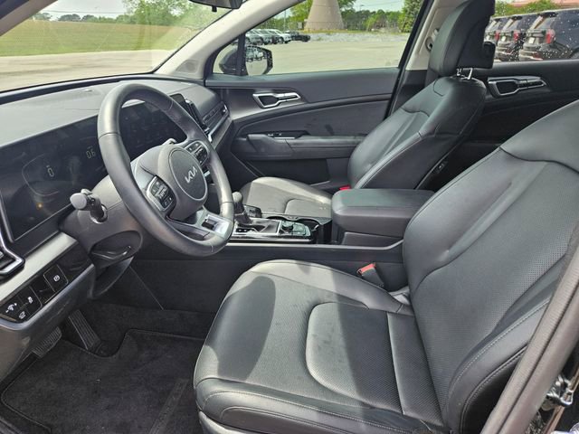 Used 2025 Kia Sportage EX w/ Premium Package FWD image 9