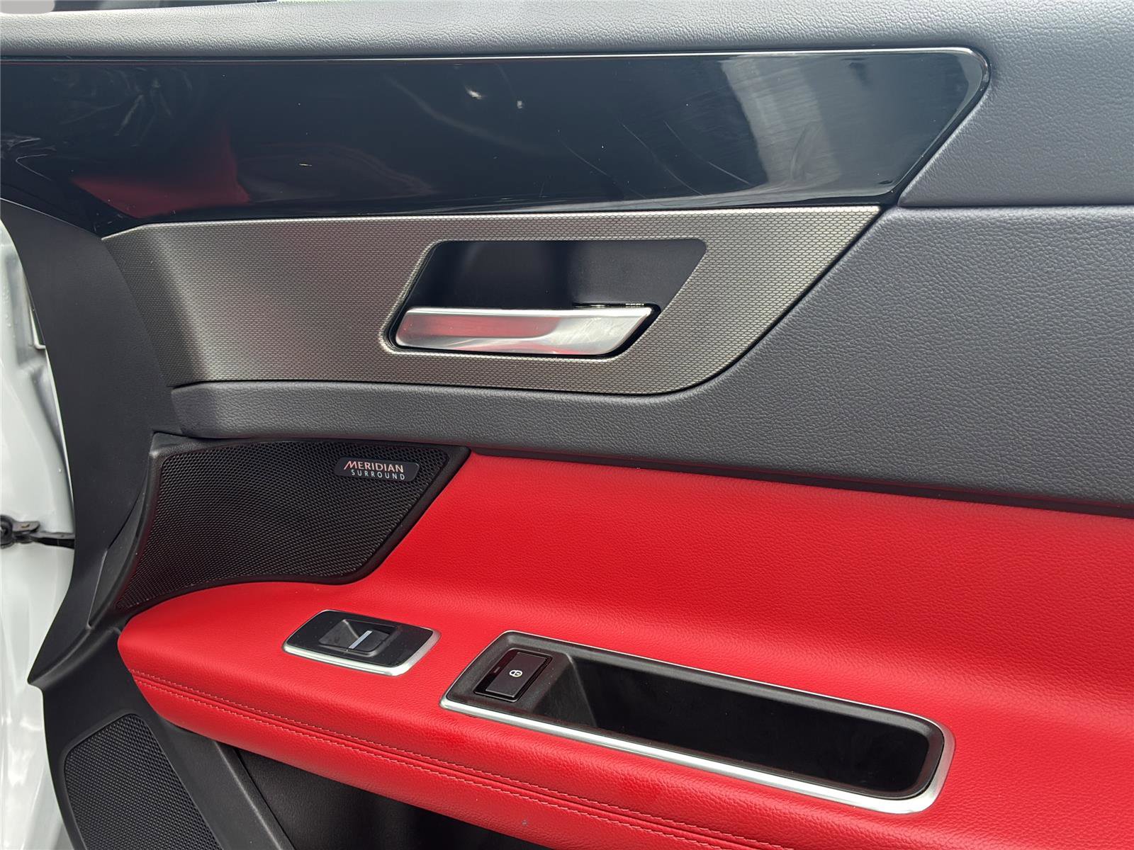 Used 2020 Jaguar XF Checkered Flag image 36