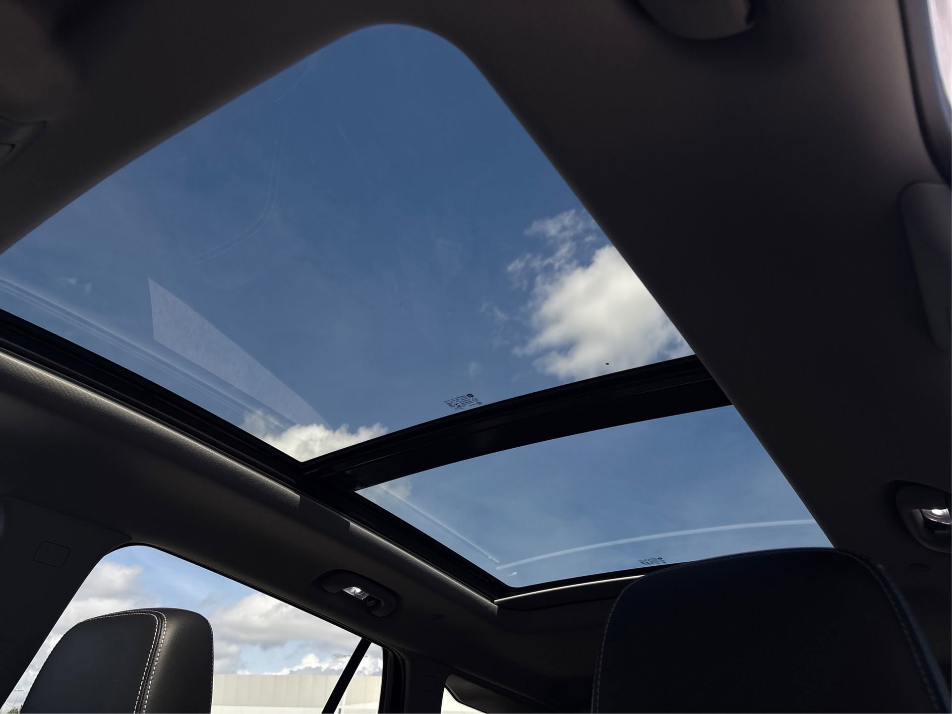 Used 2022 GMC Terrain SLT w/ Infotainment Package II image 32