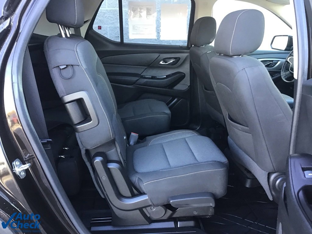 Used 2019 Chevrolet Traverse LT w/ LPO, Floor Liner Package image 17