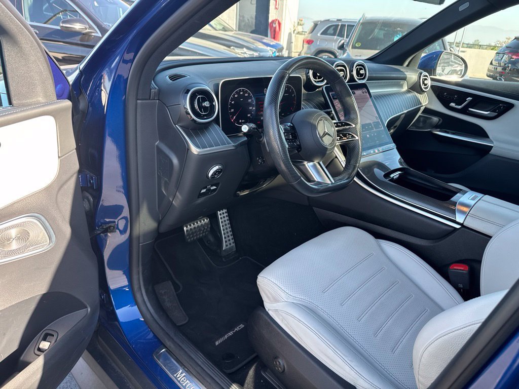 Used 2023 Mercedes-Benz GLC 300 image 9