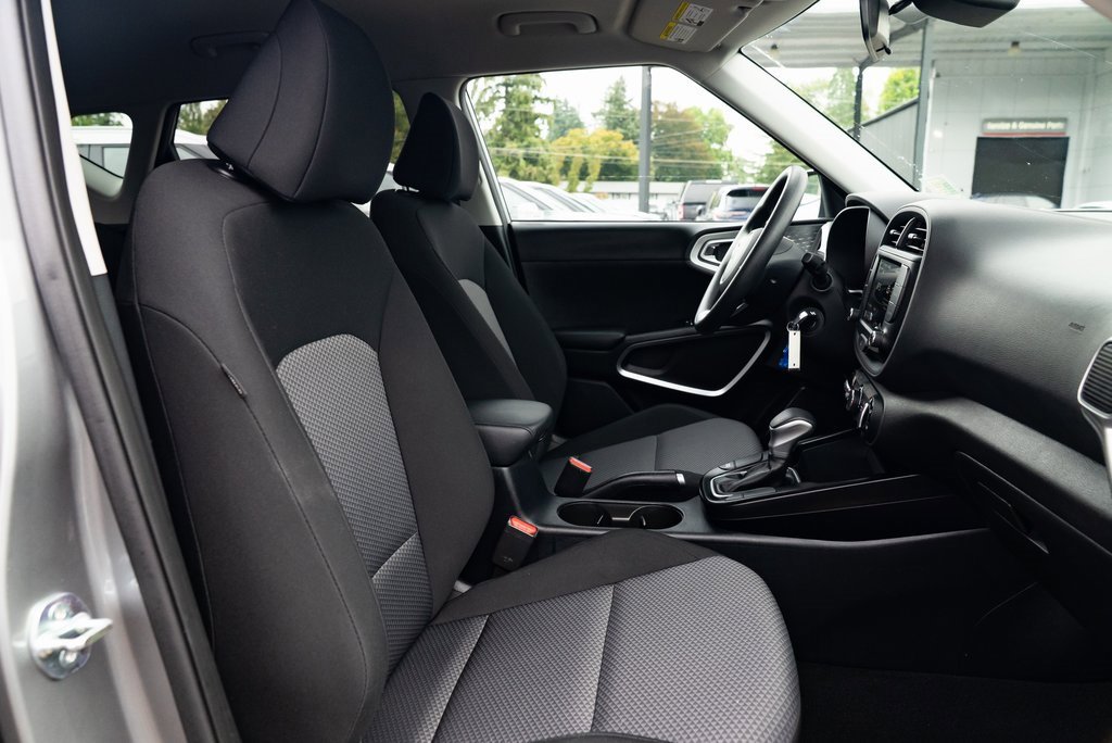 Used 2024 Kia Soul LX w/ Option Group 015 image 24