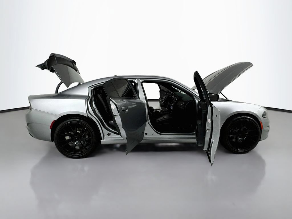 Used 2016 Dodge Charger SXT w/ AWD Plus Group image 27