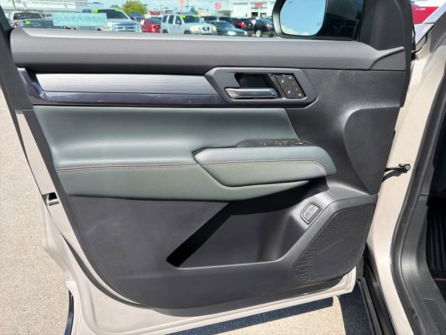 New 2026 GMC Terrain AT4 w/ Convenience Package III AWD/4WD image 16