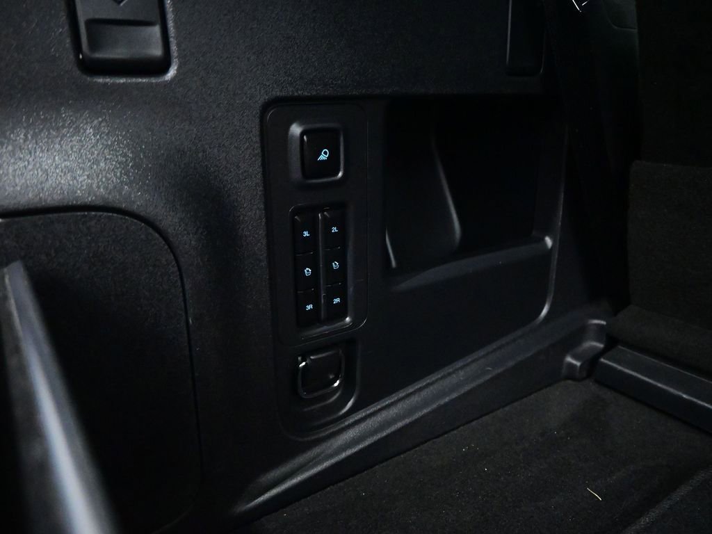 Used 2025 Ford Expedition Active RWD image 36