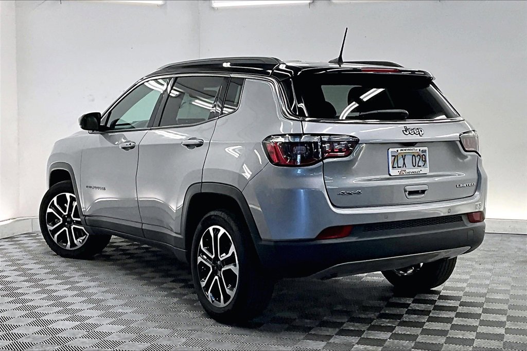 Used 2024 Jeep Compass Limited image 10