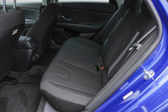 Certified 2024 Hyundai Elantra SEL image 23