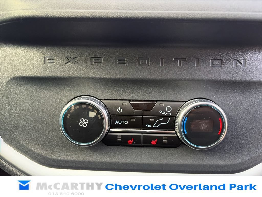 Used 2025 Ford Expedition Platinum AWD/4WD image 48