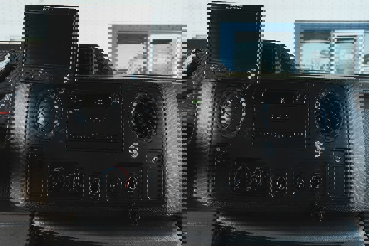 Used 2014 Ford E-150 and Econoline 150 w/ Power Group image 17