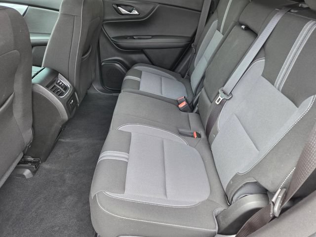 Used 2024 Chevrolet Blazer LT w/ Convenience Package FWD image 11