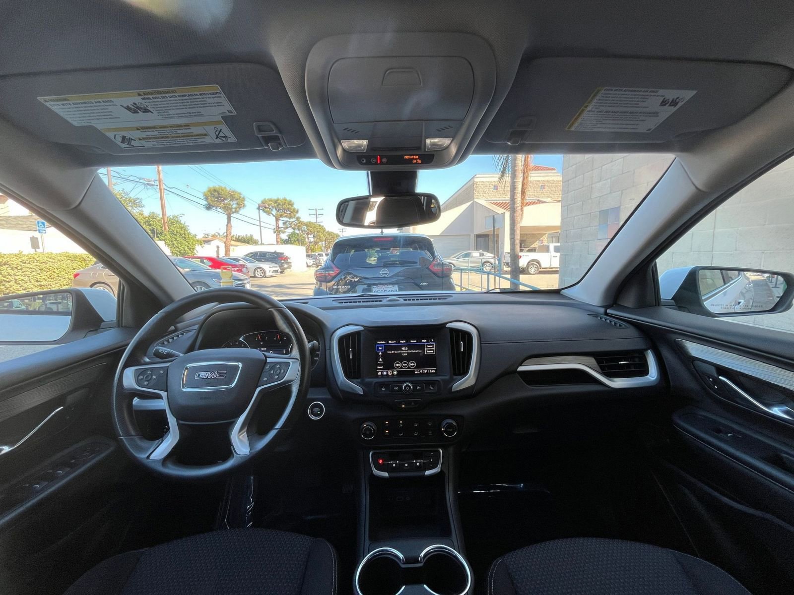 Used 2024 GMC Terrain SLE image 33