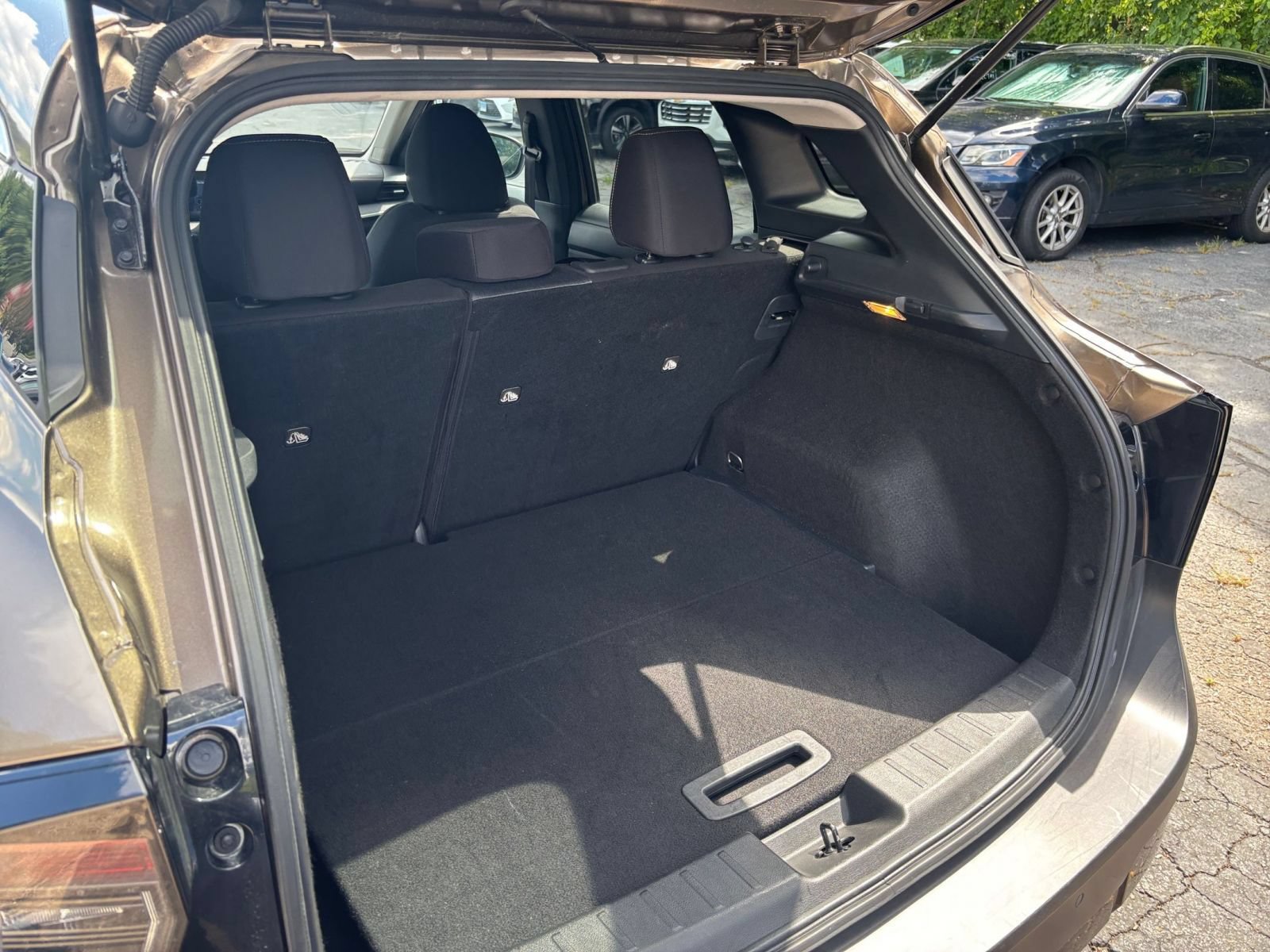 Used 2026 Nissan Kicks SV w/ Cold Weather Package FWD image 27
