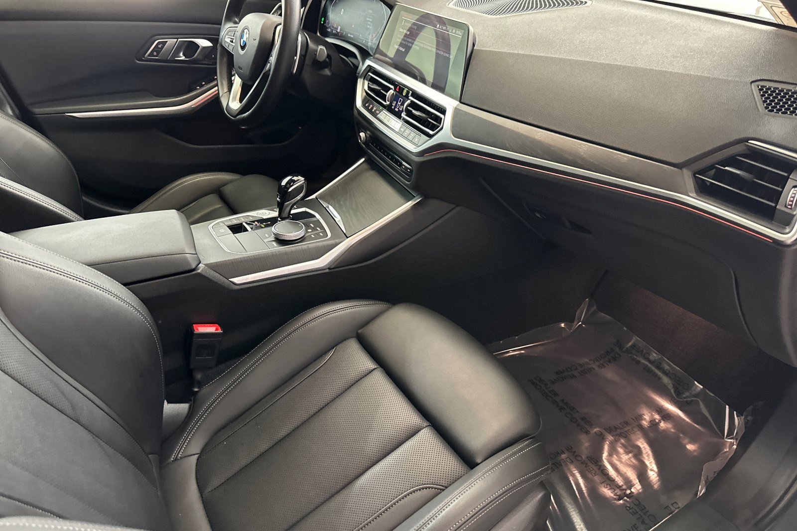 Used 2022 BMW 330i Sedan w/ Driving Assistance Package image 32