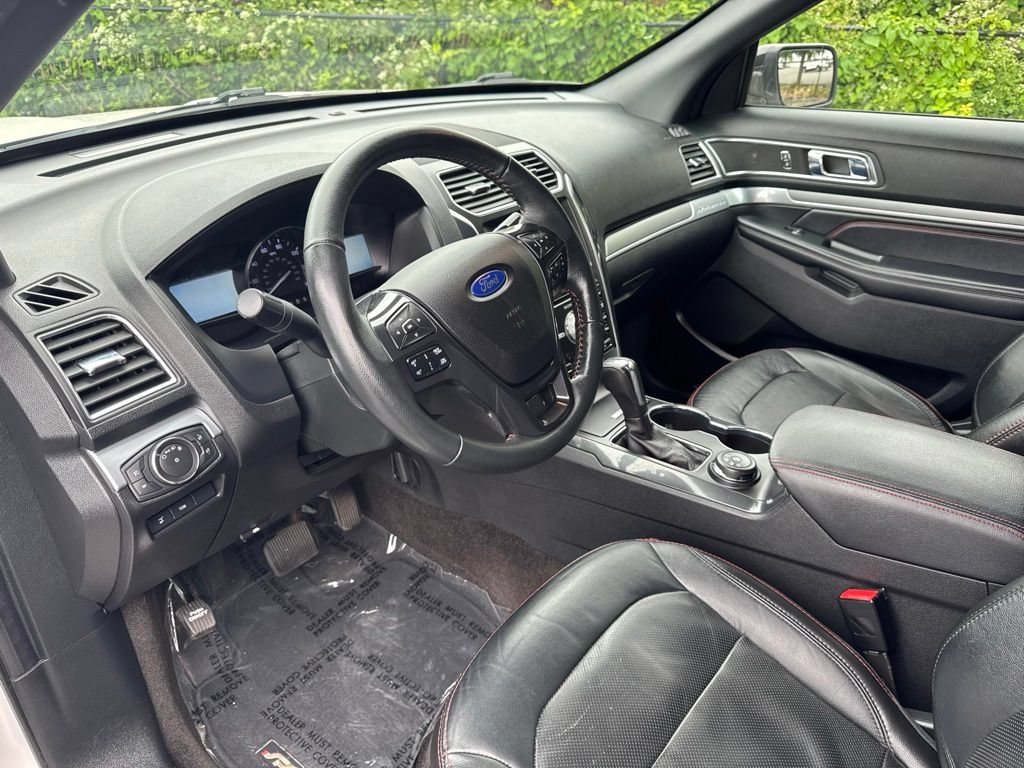 Used 2018 Ford Explorer Sport w/ Equipment Group 401A AWD/4WD image 8