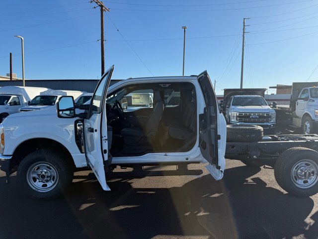 New 2026 Ford F350 XL w/ XL Chrome Package image 12