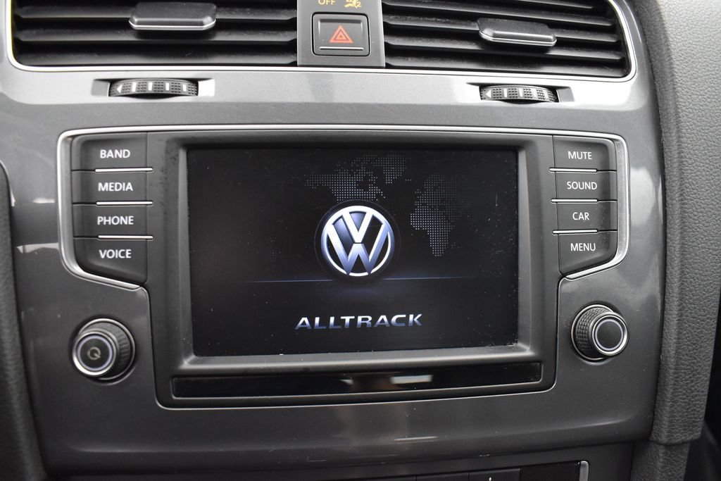 Used 2017 Volkswagen Golf Alltrack S AWD/4WD image 8