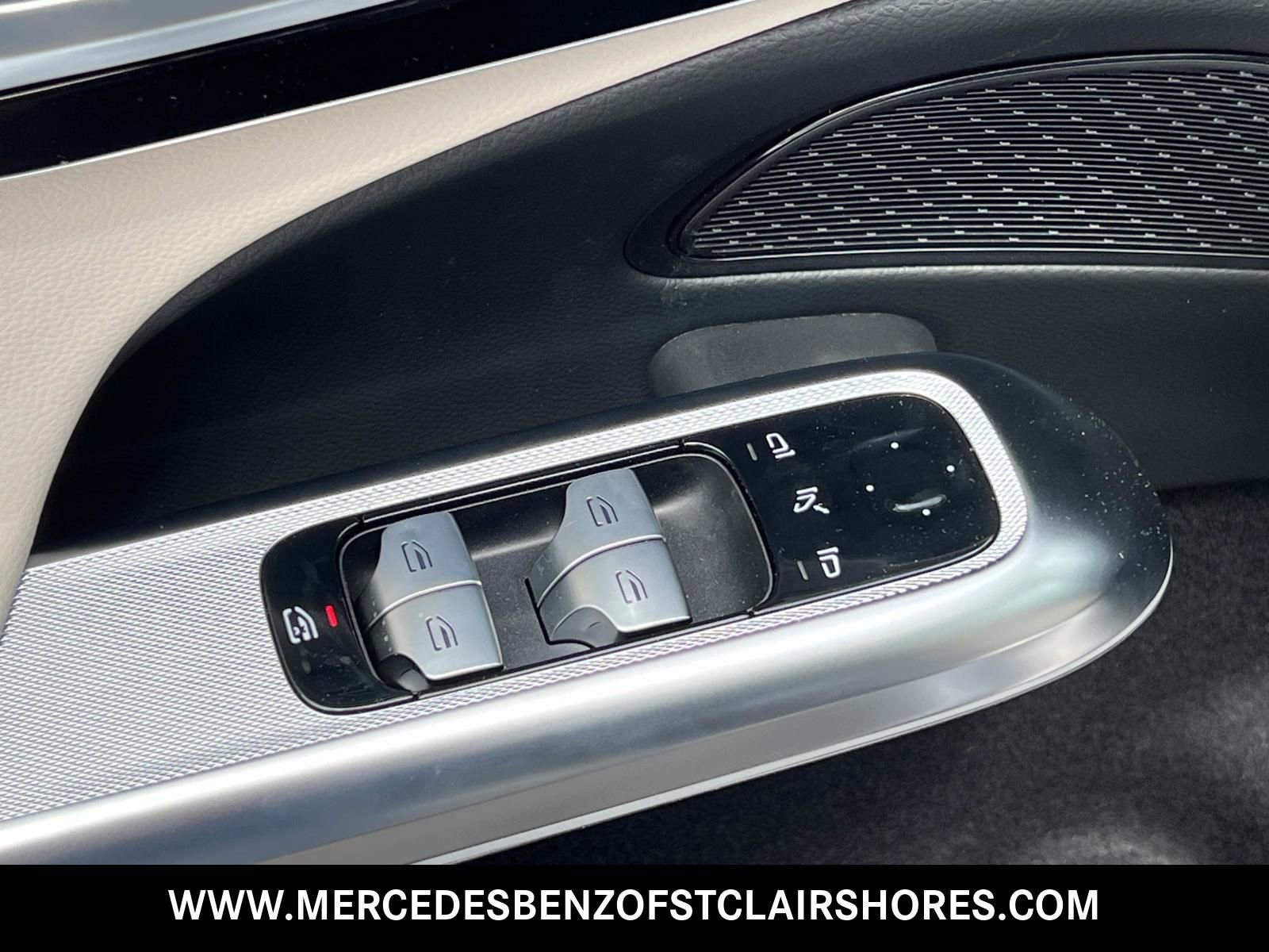 New 2026 Mercedes-Benz E 350 4MATIC Sedan image 17