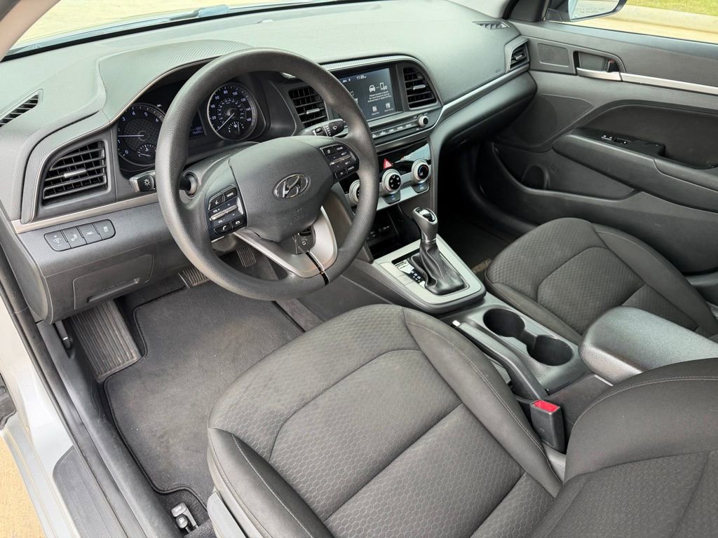 Used 2019 Hyundai Elantra SEL w/ Cargo Package image 11