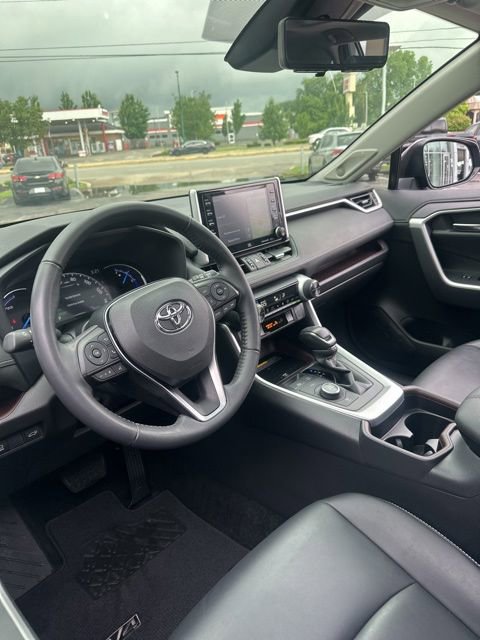 Used 2019 Toyota RAV4 Limited AWD/4WD image 23