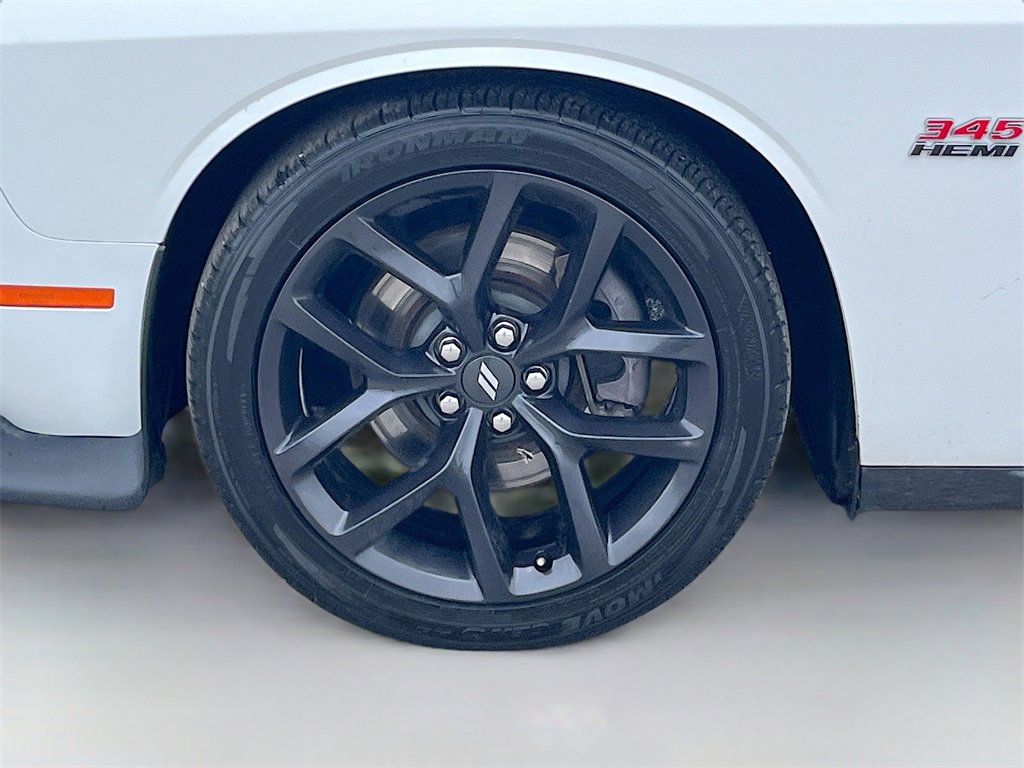 Used 2021 Dodge Challenger R/T w/ Plus Package image 30