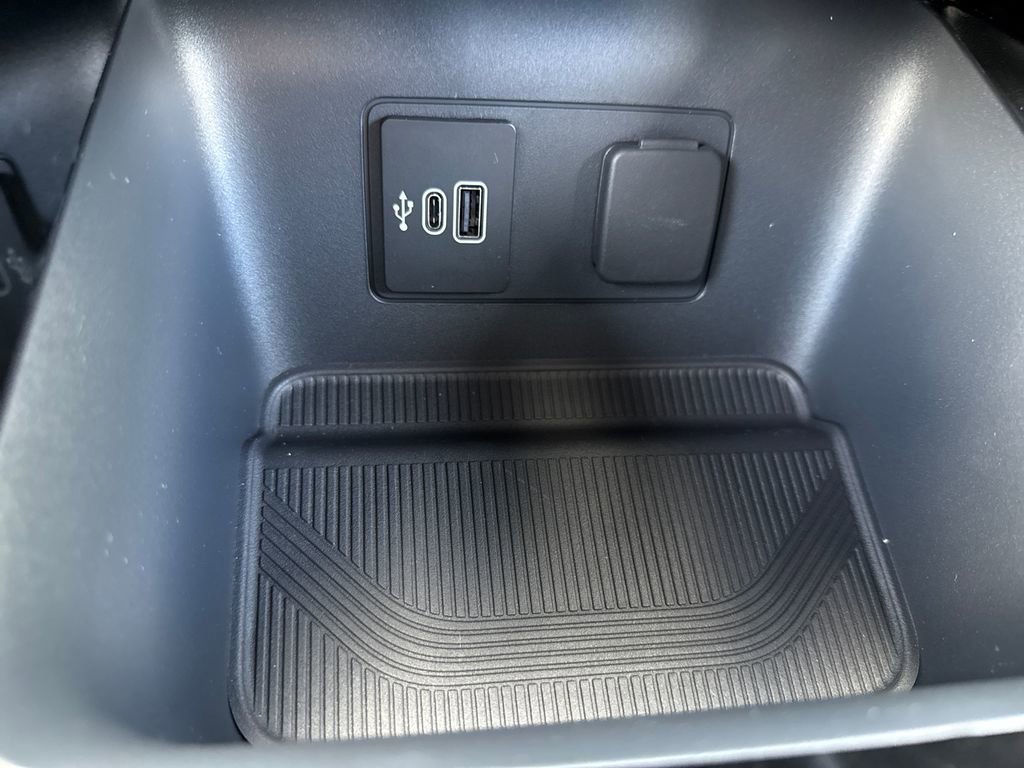 New 2026 Ford Explorer Platinum RWD image 33
