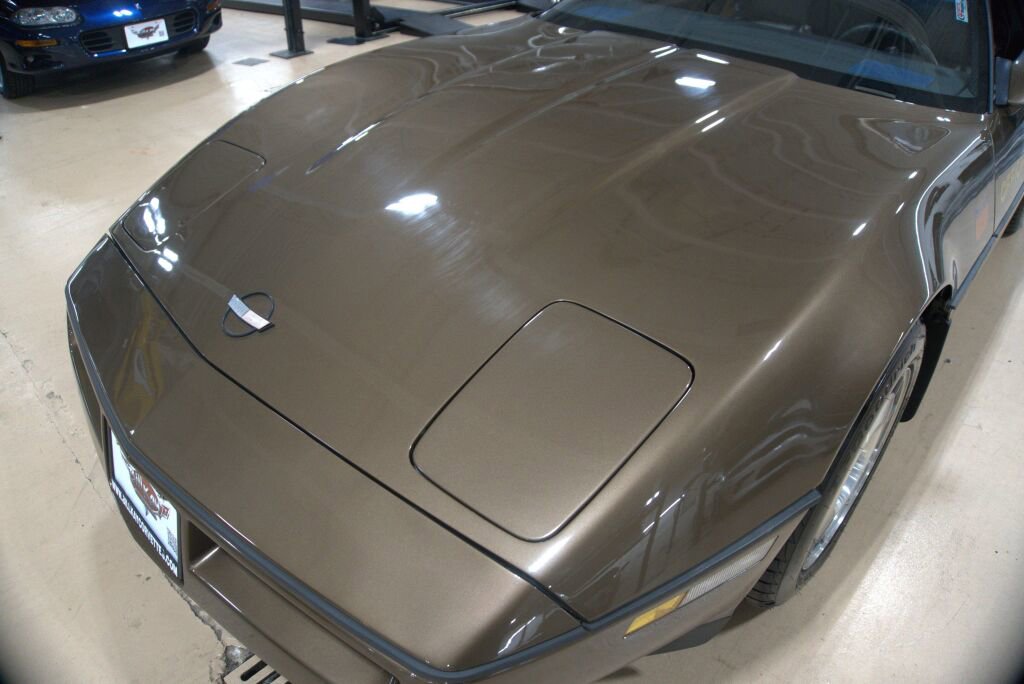 Used 1986 Chevrolet Corvette Convertible image 11
