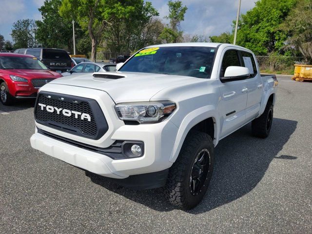 Used 2020 Toyota Tacoma TRD Sport image 14