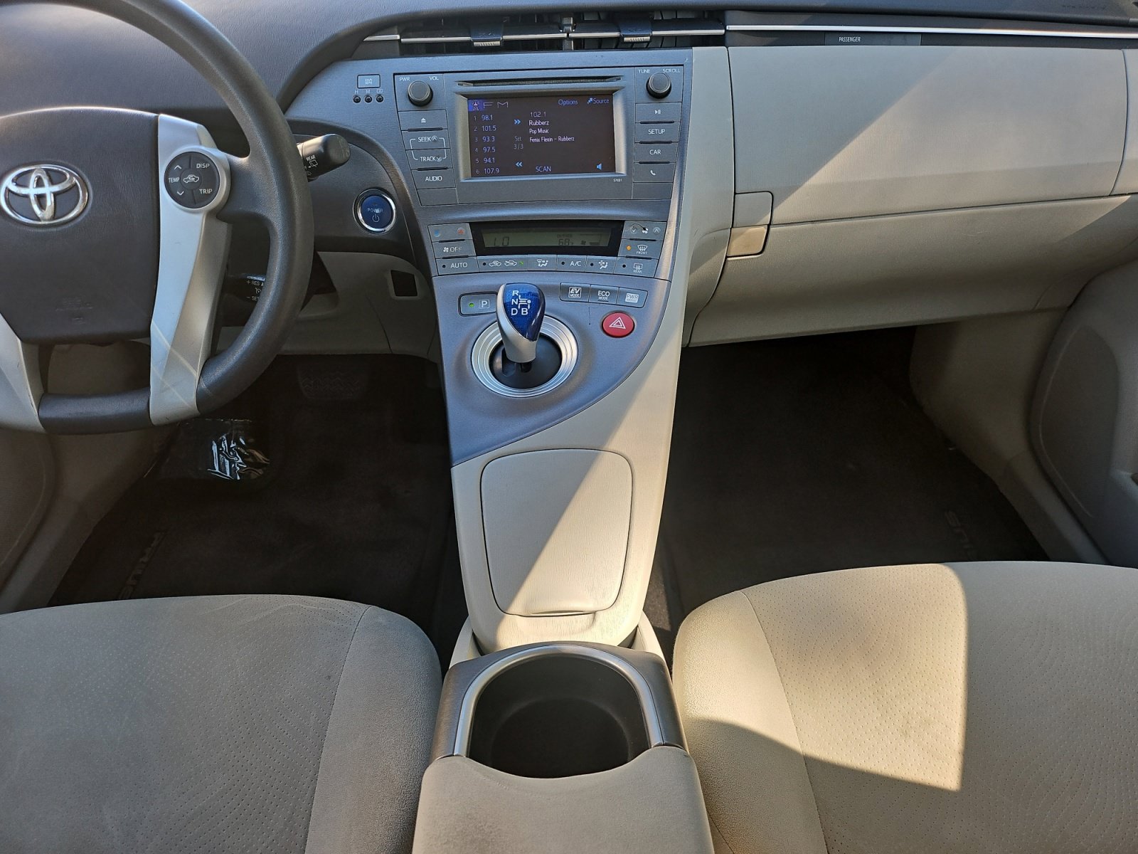 Used 2012 Toyota Prius Two FWD image 28