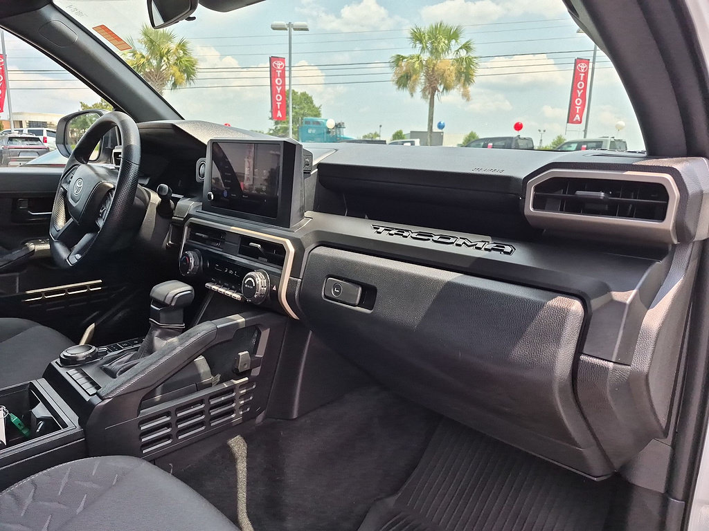 Used 2024 Toyota Tacoma SR AWD/4WD image 34
