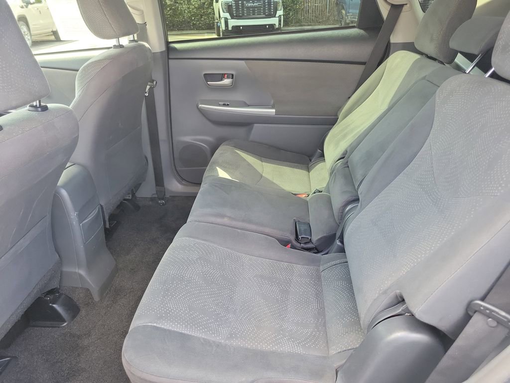Used 2014 Toyota Prius V Three image 13