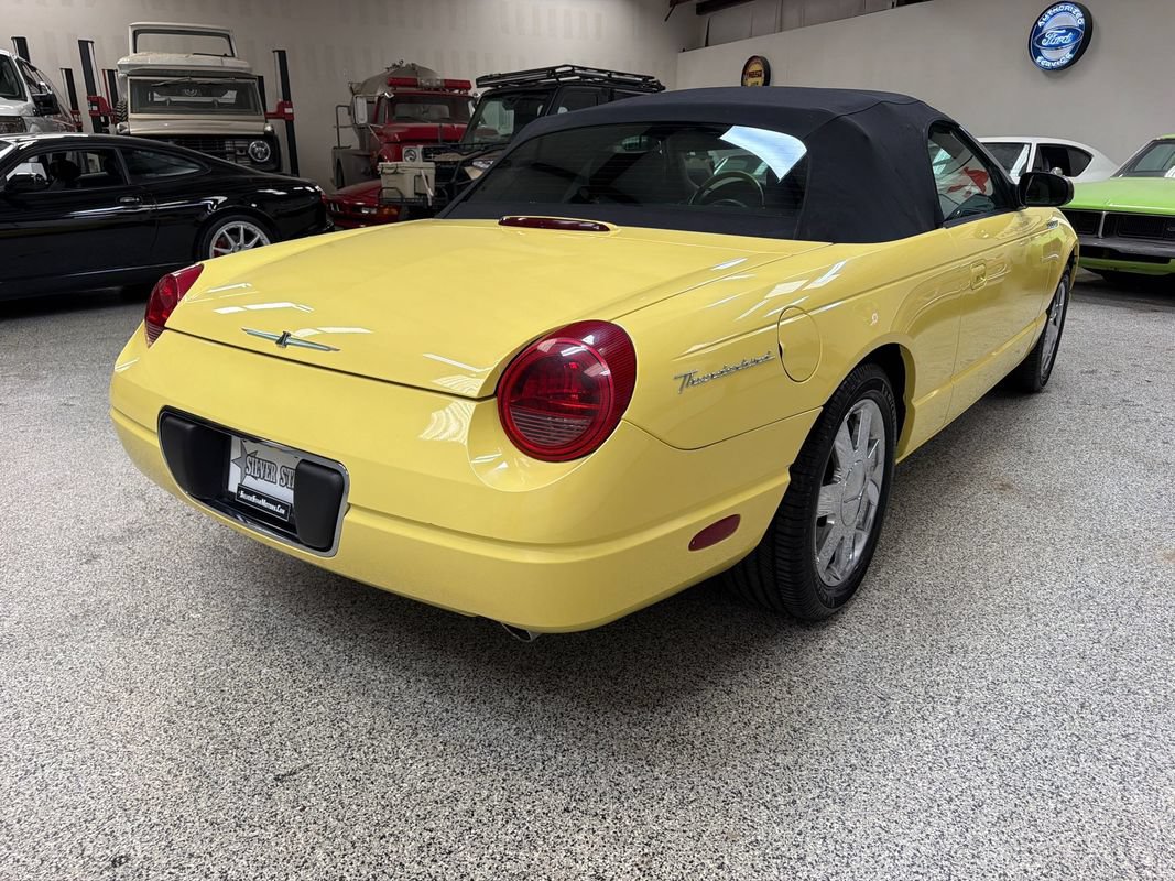 Used 2002 Ford Thunderbird RWD image 7