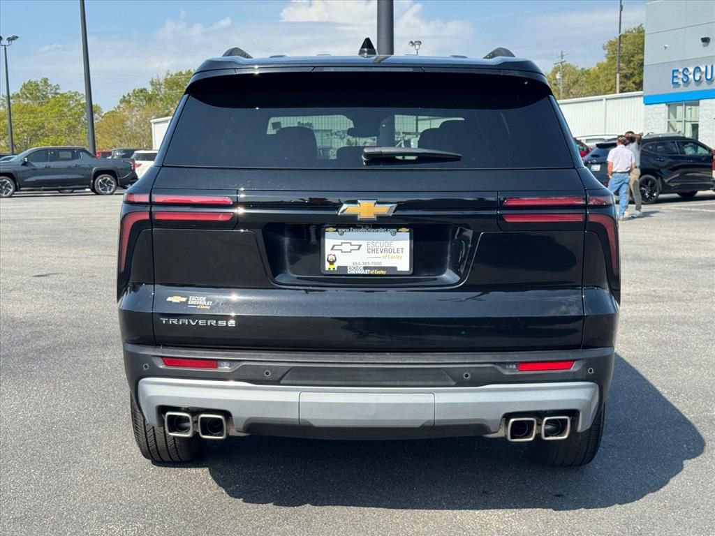Used 2026 Chevrolet Traverse LT w/ LPO, Floor Liner Package image 4