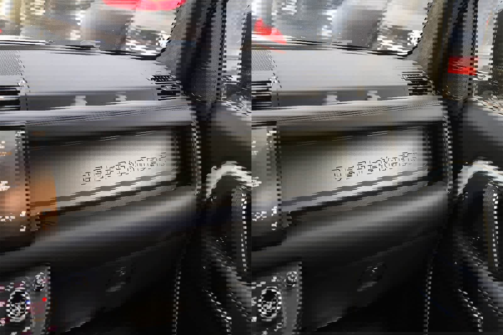 New 2025 Land Rover Defender 130 V8 image 17