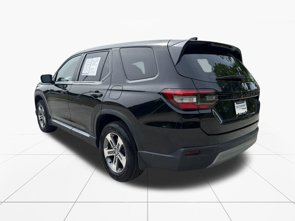 Used 2023 Honda Pilot EX-L image 6