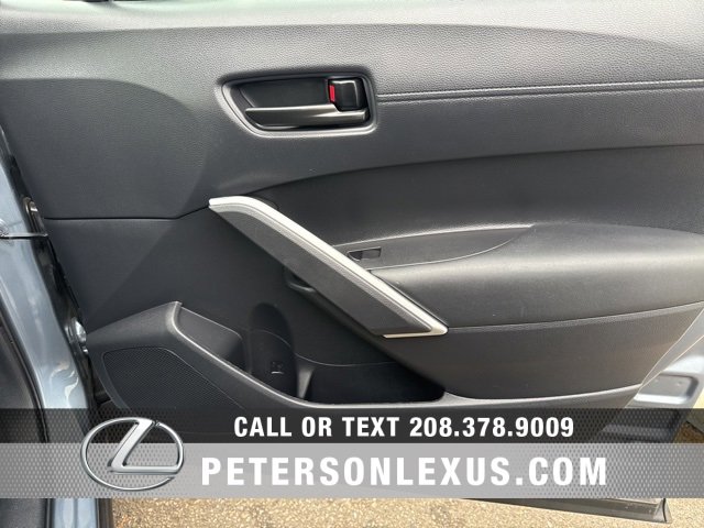 Used 2024 Toyota Corolla Cross SE image 11