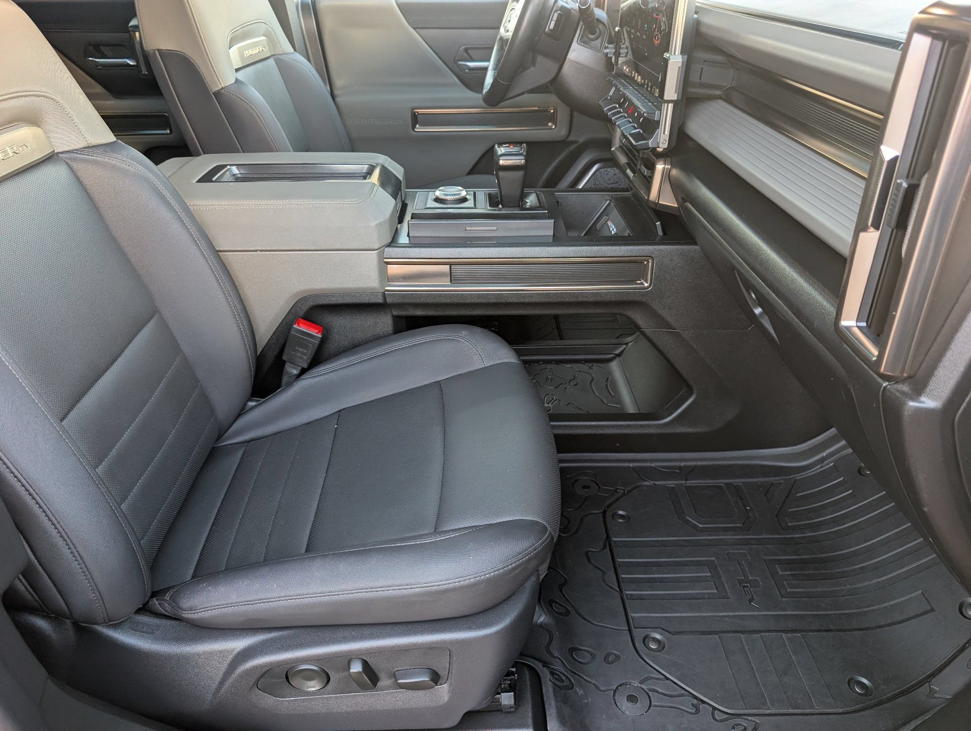 Used 2024 GMC Hummer EV 3X AWD/4WD image 12