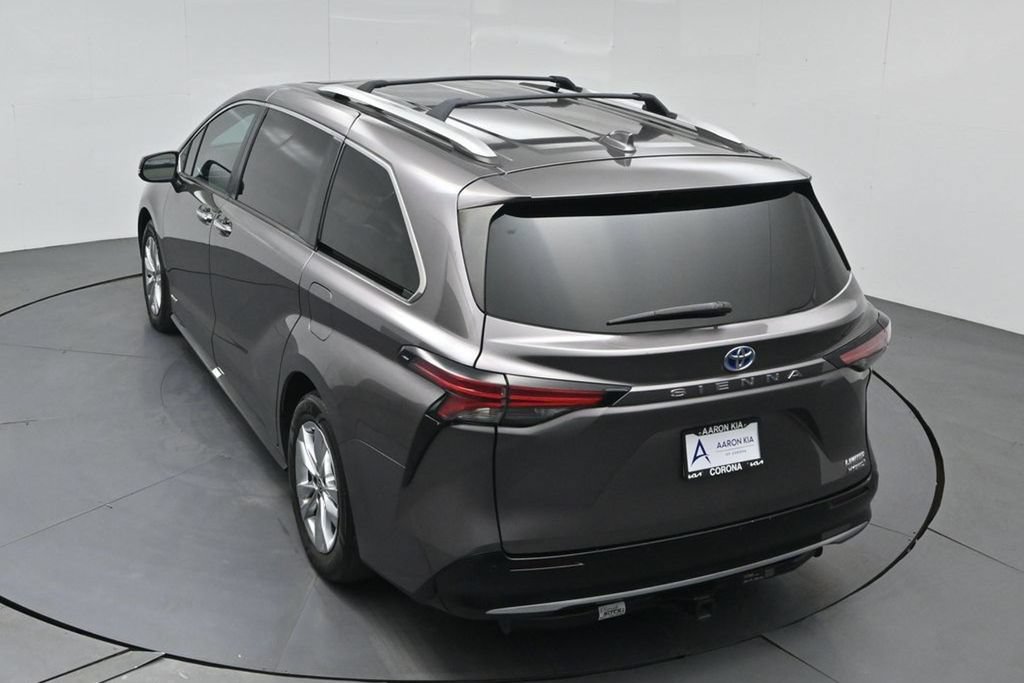 Used 2021 Toyota Sienna Limited FWD image 48