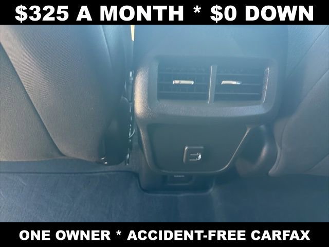Used 2023 Chevrolet Equinox LT FWD image 34