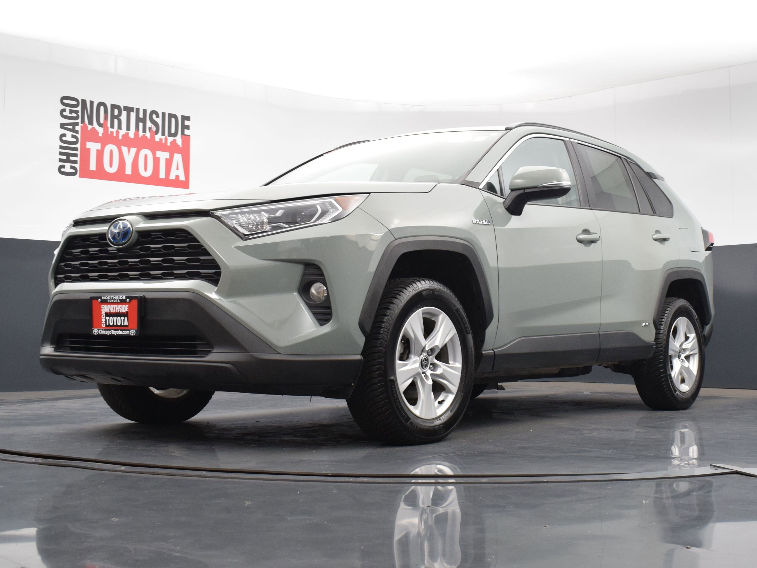 Used 2021 Toyota RAV4 XLE image 30