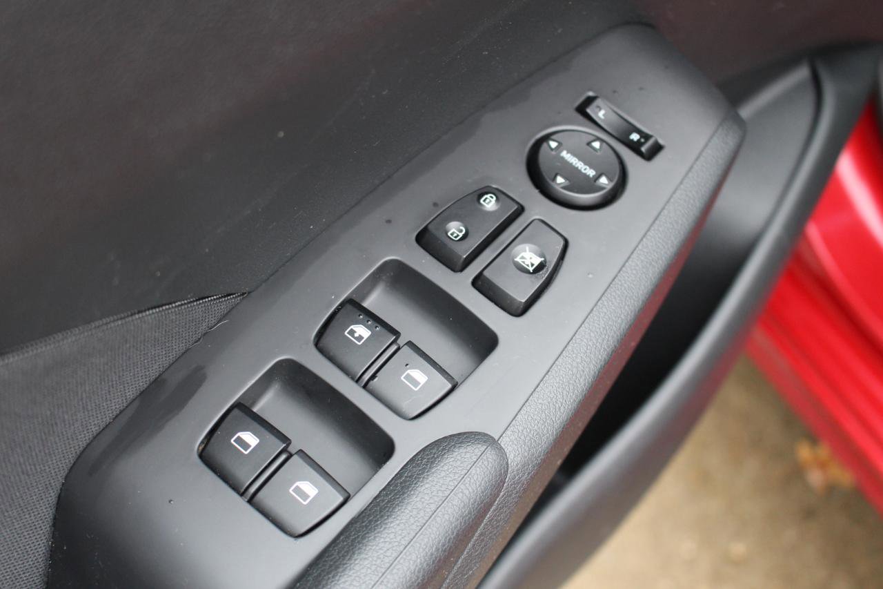 Used 2018 Hyundai Accent SE image 13