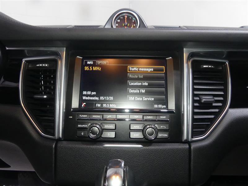 Used 2016 Porsche Macan S AWD/4WD image 38
