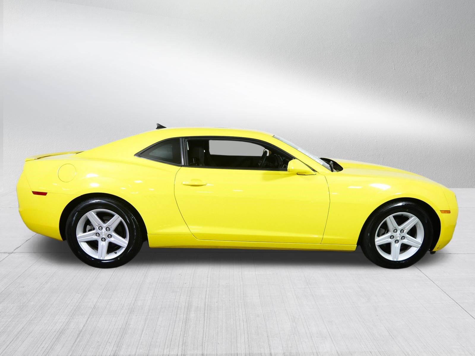 Used 2012 Chevrolet Camaro LT RWD image 8